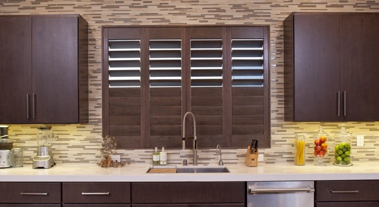 Las Vegas cafe kitchen shutters